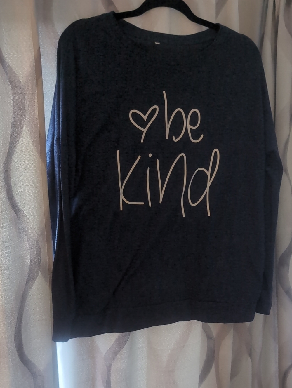 Be Kind Women's Navy Graphic shirt